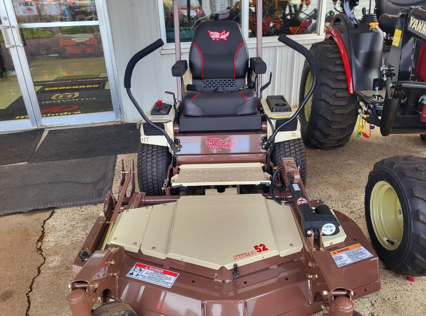 Grasshopper 526V-52 Zero Turn Mower, Vanguard, 26 hp, 52 in